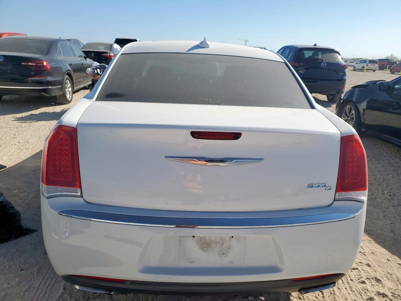 2016 Chrysler 300C VIN: 2C3CCAEG3GH156513 Lot: 92685925