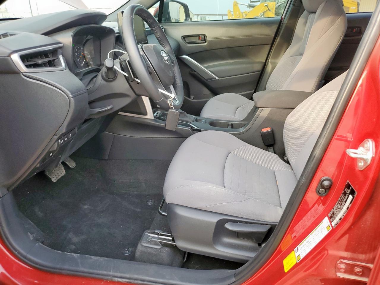 2023 Toyota Corolla Cross Le VIN: 7MUFBABG8PV011670 Lot: 93604095