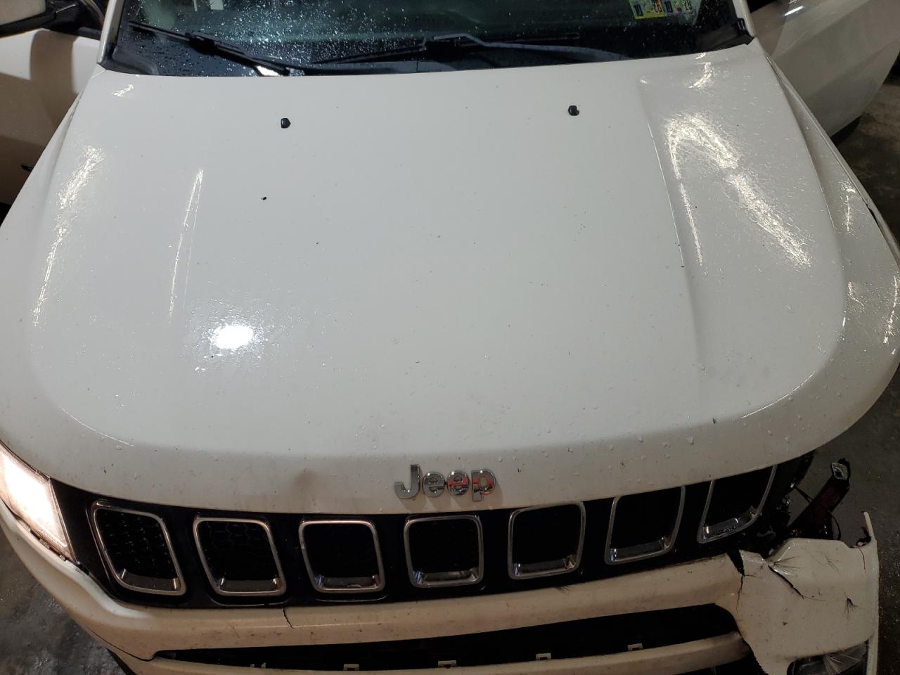 2018 Jeep Compass Latitude VIN: 3C4NJDBB6JT282030 Lot: 92007785