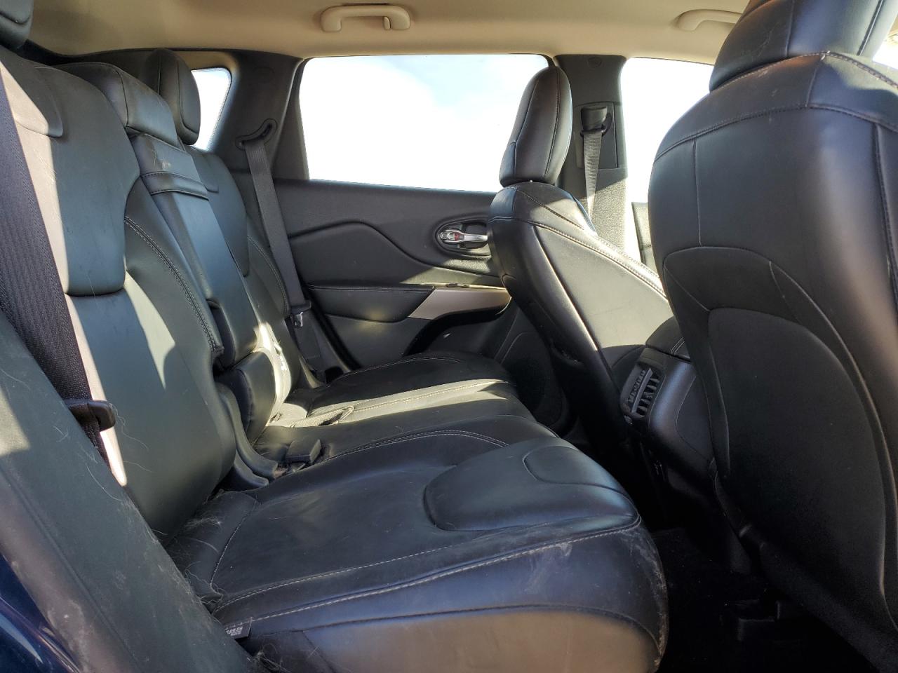 2018 Jeep Cherokee Limited VIN: 1C4PJMDB8JD549194 Lot: 91596815