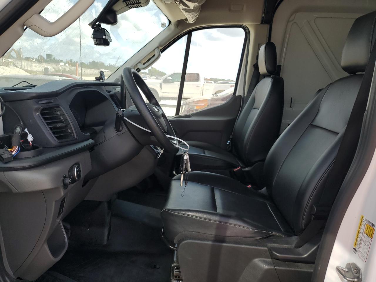 2025 Ford Transit T-250 VIN: 1FTBR1C82SKB05877 Lot: 93651535