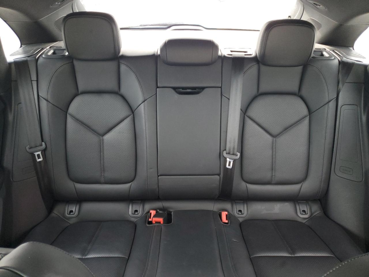 2018 Porsche Macan S VIN: WP1AB2A57JLB38539 Lot: 92031985