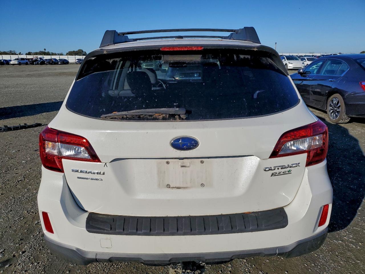 2015 Subaru Outback 2.5I Limited VIN: 4S4BSANC9F3268382 Lot: 92435735