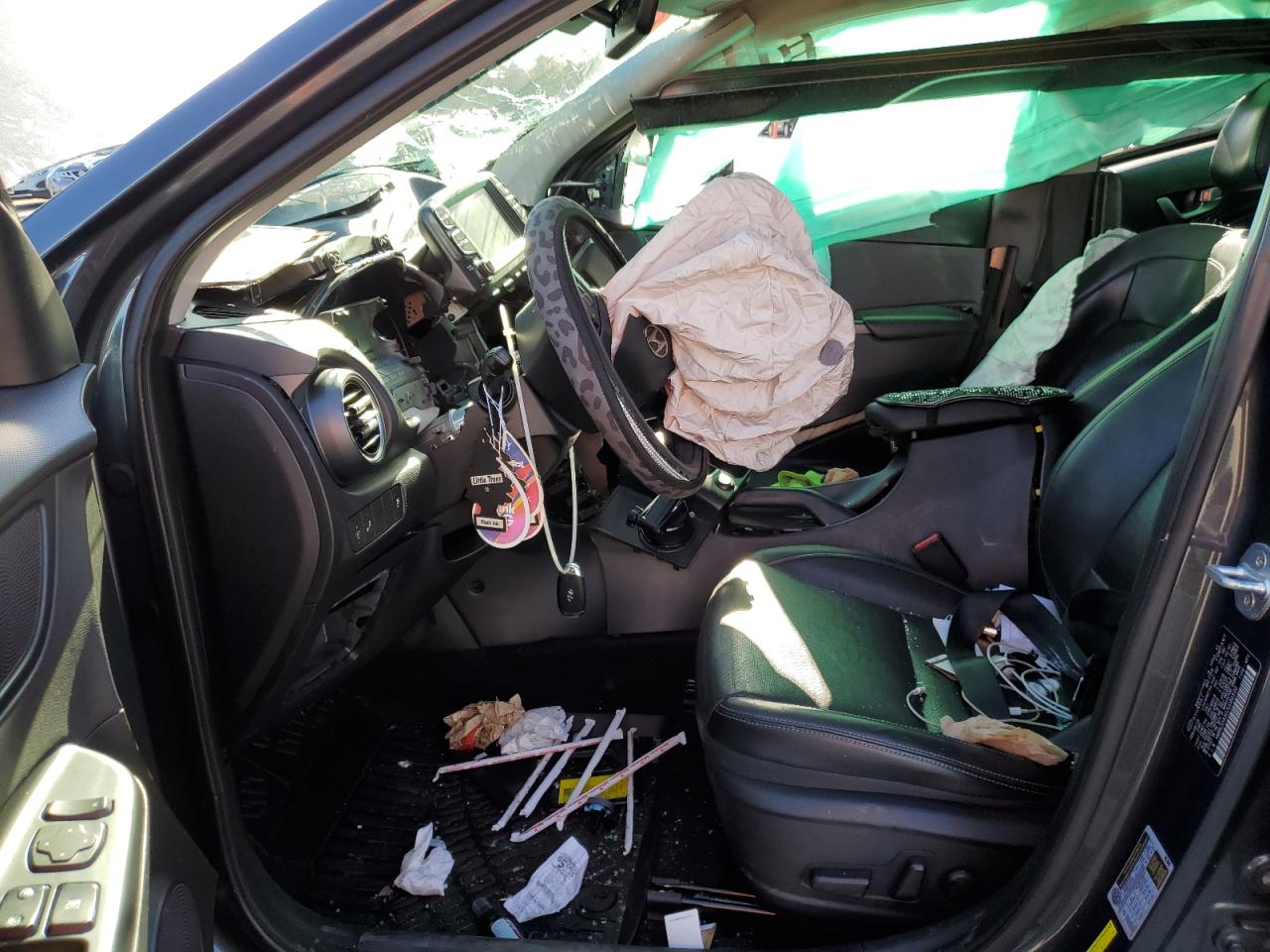 2018 Hyundai Kona Limited VIN: KM8K33A50JU086590 Lot: 92798705