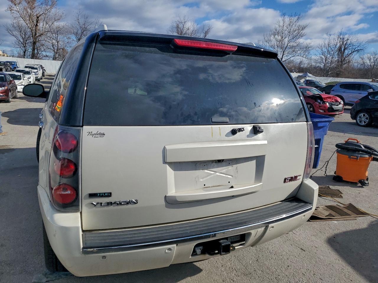 2012 GMC Yukon Denali VIN: 1GKS2EEF4CR178978 Lot: 94486985