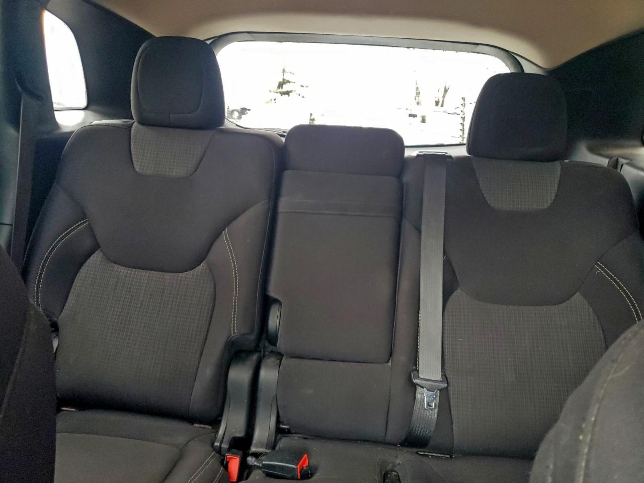 2015 Jeep Cherokee Latitude VIN: 1C4PJMCS2FW703895 Lot: 93817495