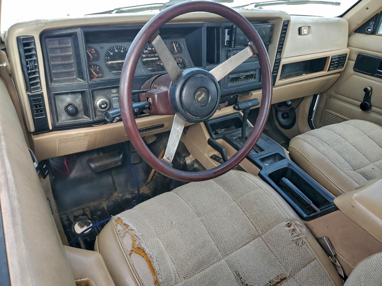 1992 Jeep Cherokee VIN: 1J4FJ27S8NL230735 Lot: 93312835