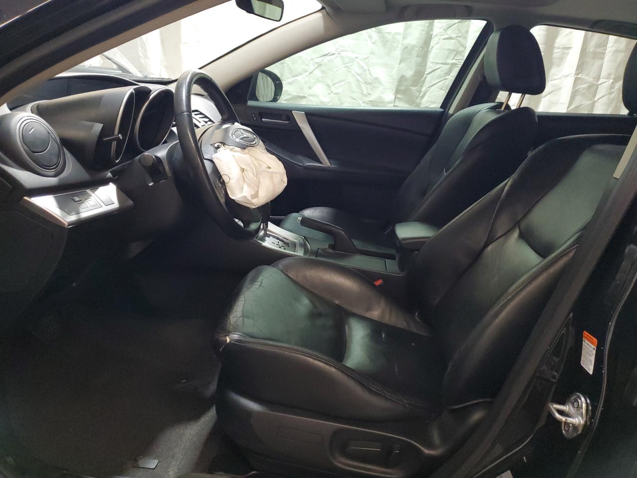 2011 Mazda 3 S VIN: JM1BL1M63B1372546 Lot: 91420445