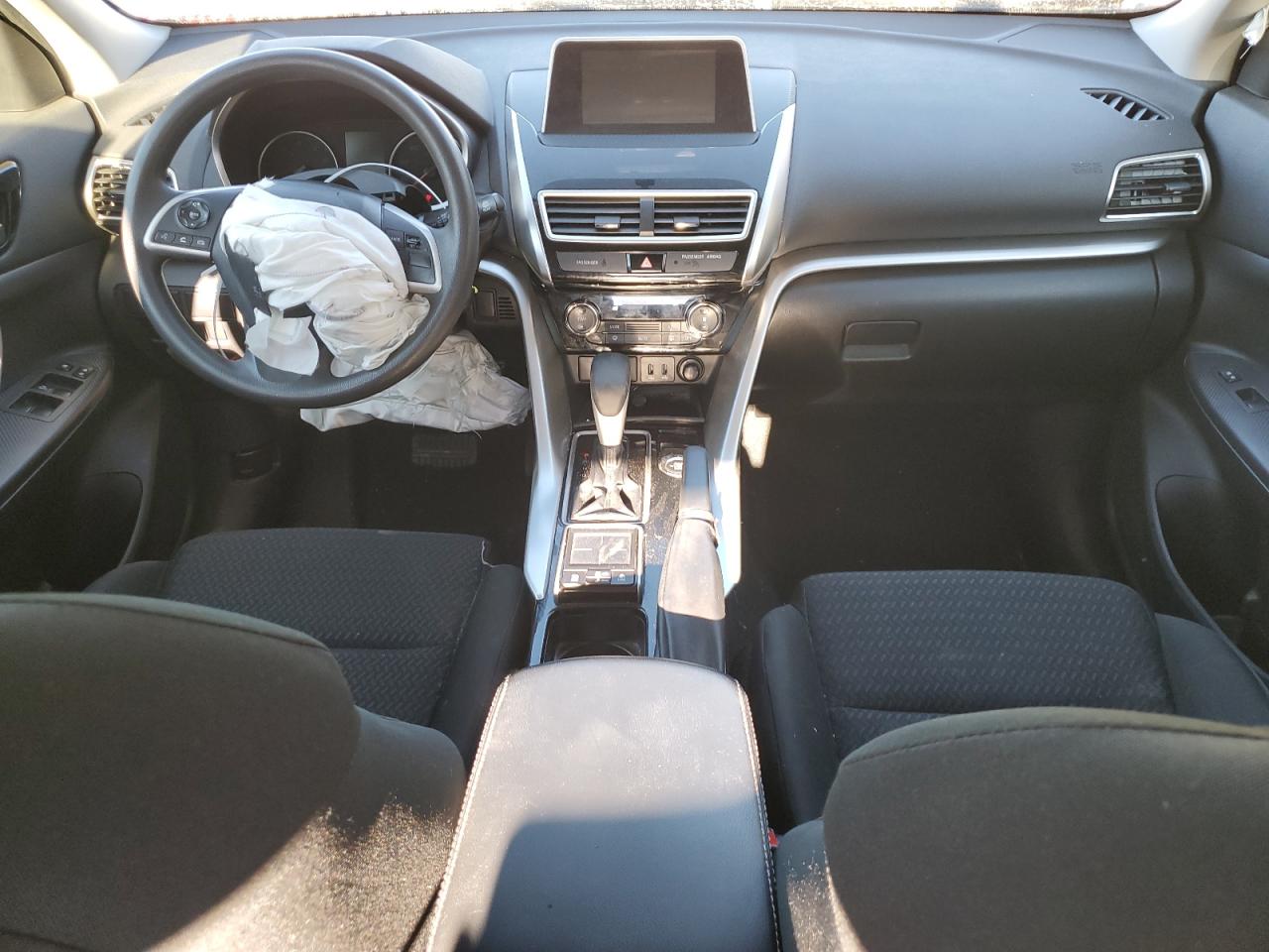 2018 Mitsubishi Eclipse Cross Le VIN: JA4AT4AA8JZ065518 Lot: 90852115