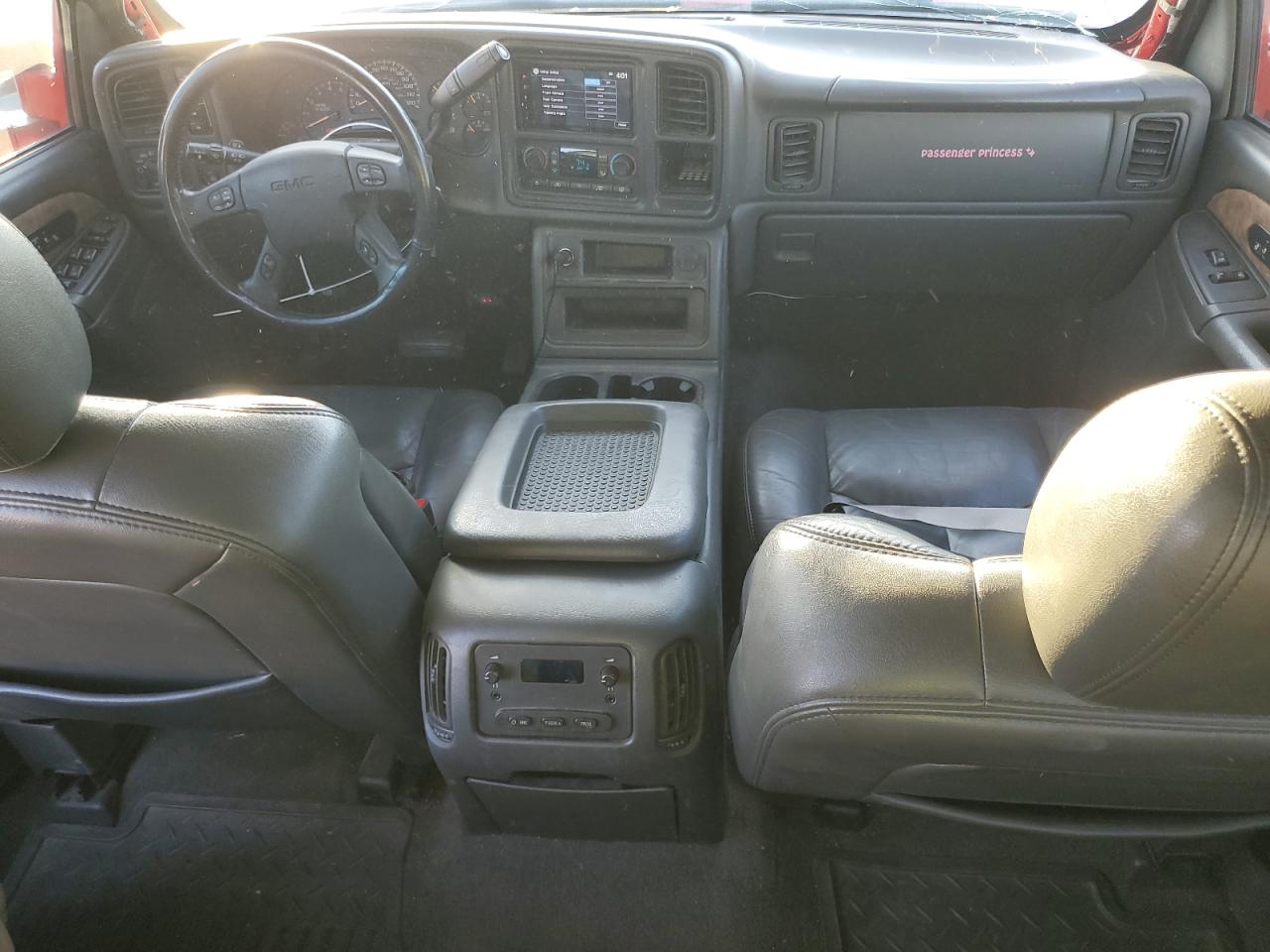 2007 GMC Sierra K2500 Heavy Duty VIN: 1GTHK23D57F106118 Lot: 87189785