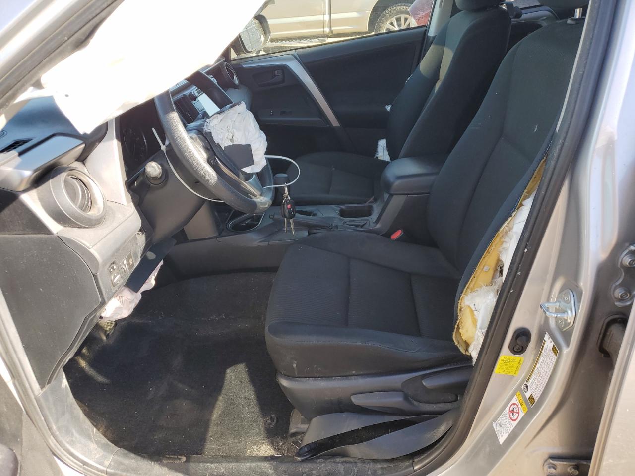 2018 Toyota Rav4 Le VIN: JTMZFREV6JJ179929 Lot: 90925295