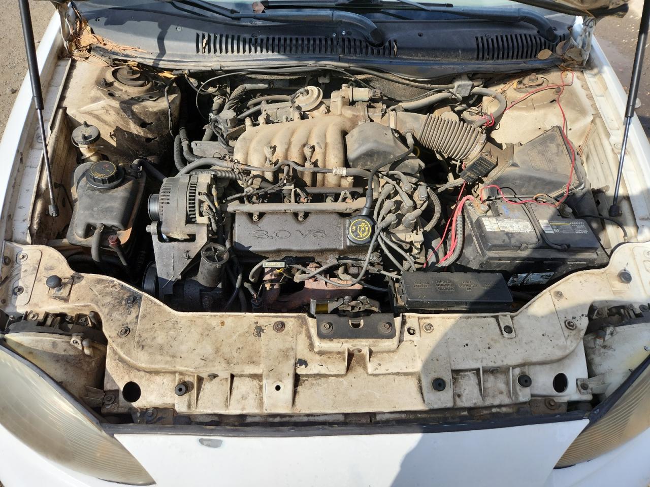 1998 Mercury Sable Gs VIN: 1MEFM50U7WA640657 Lot: 92916995