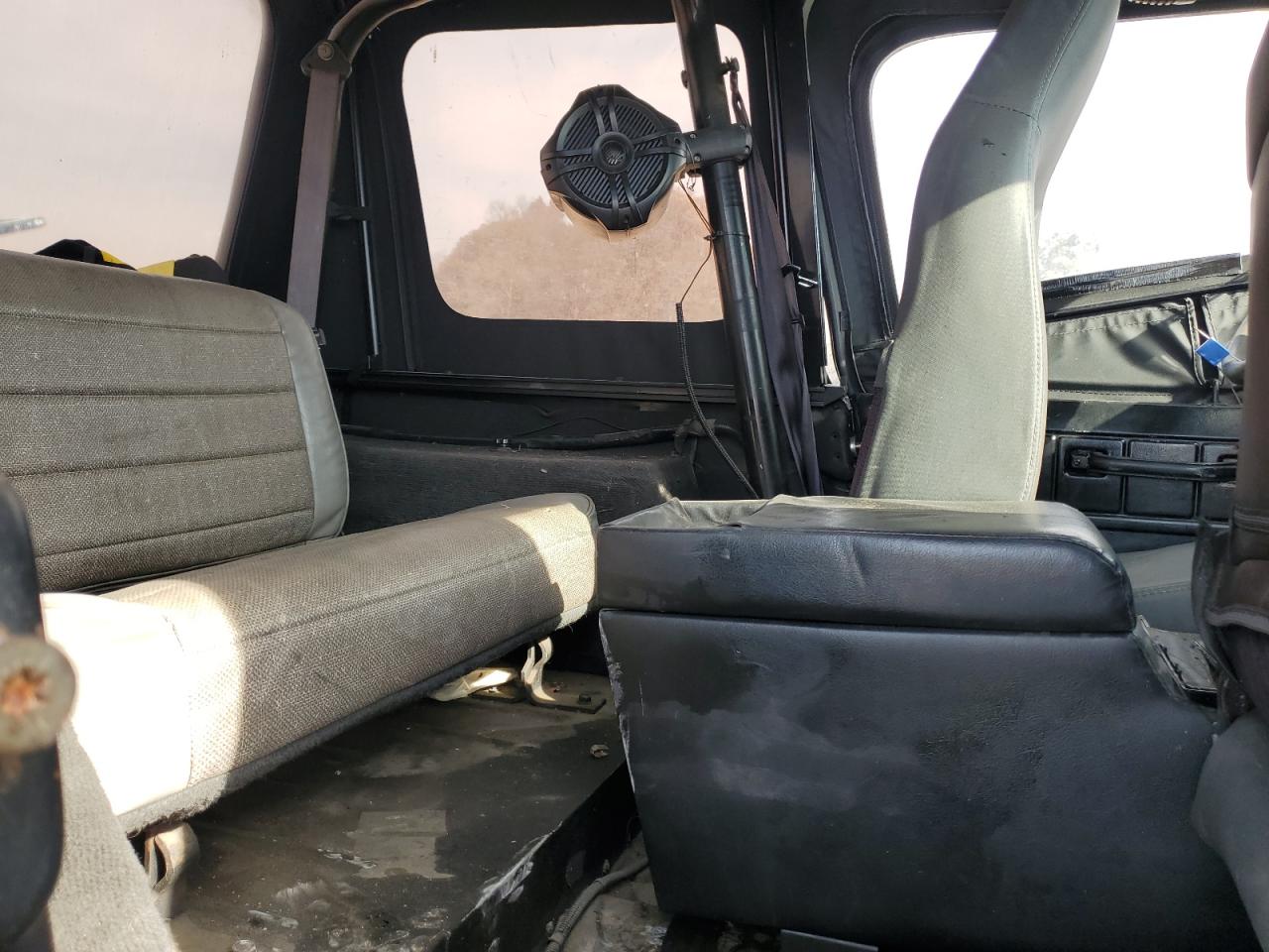 1995 Jeep Wrangler / Yj S VIN: 1J4FY19P5SP275165 Lot: 92693755