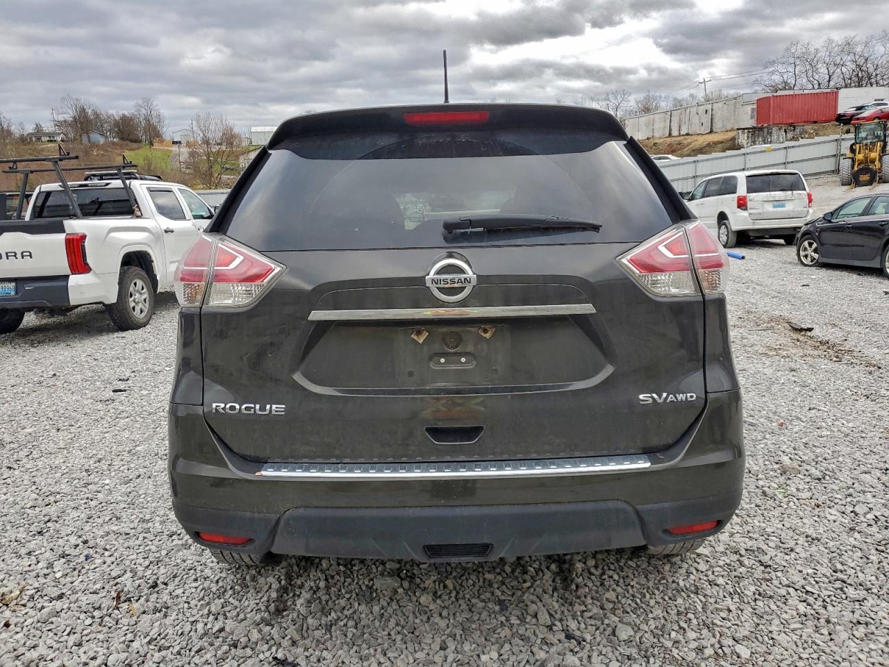 2015 Nissan Rogue S VIN: 5N1AT2MV1FC852843 Lot: 94444645