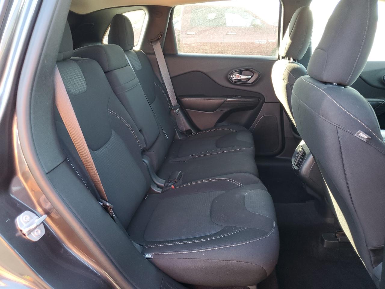 2016 Jeep Cherokee Latitude VIN: 1C4PJLCS4GW363435 Lot: 93747005