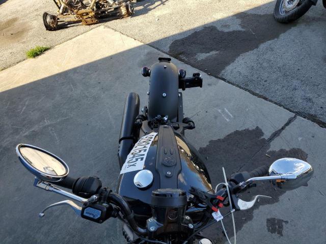 2025 INDIAN MOTORCYCLE CO. SCOUT SIXTY BOBBER  