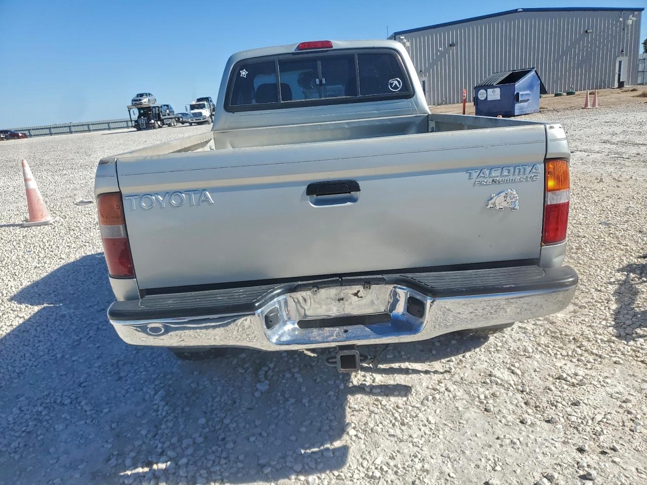 2000 Toyota Tacoma Xtracab Prerunner VIN: 4TASN92N8YZ627247 Lot: 94223355