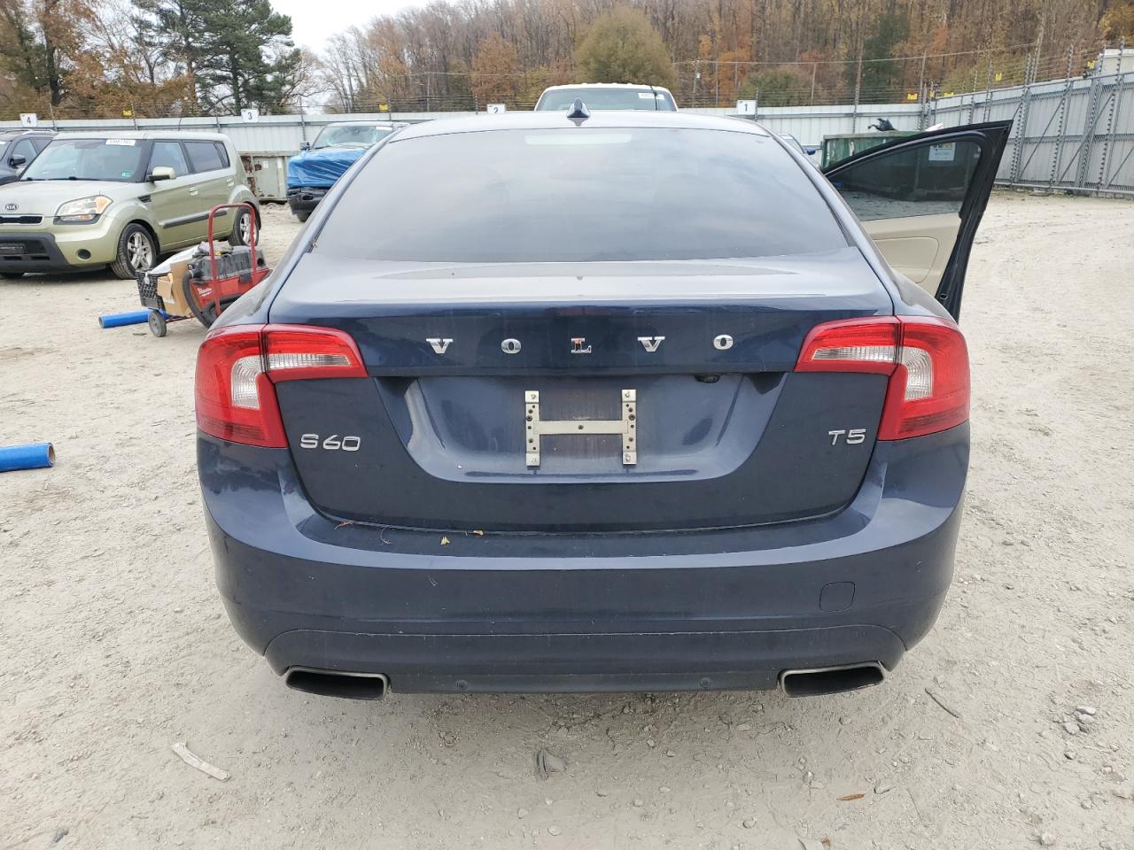 2014 Volvo S60 T5 VIN: YV1612FS5E2293573 Lot: 93339905
