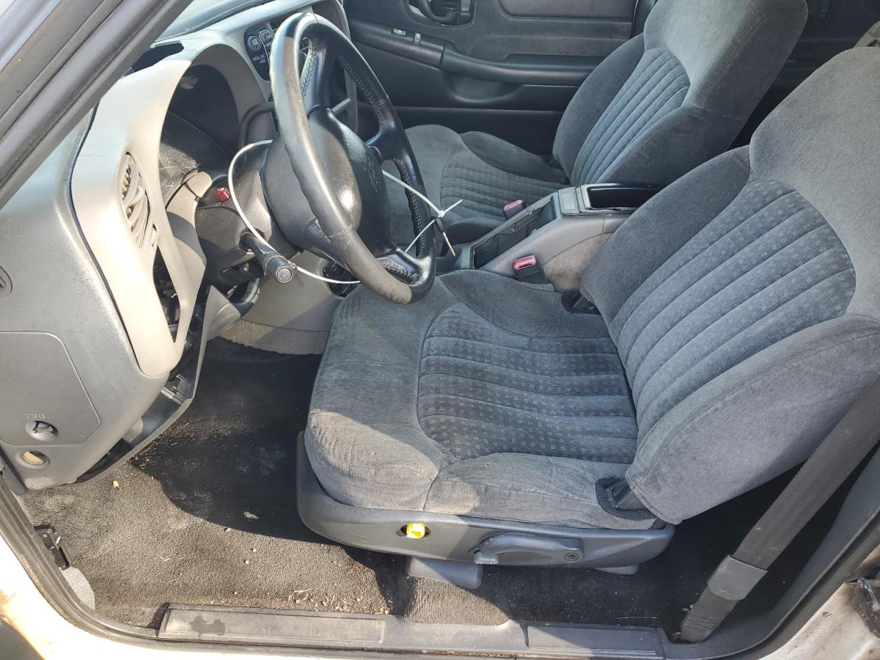 2002 Chevrolet Blazer VIN: 1GNDT13WX2K238564 Lot: 92500365