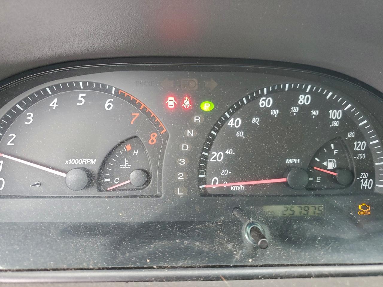 2003 Toyota Camry Le VIN: 4T1BF32K73U058963 Lot: 94373195