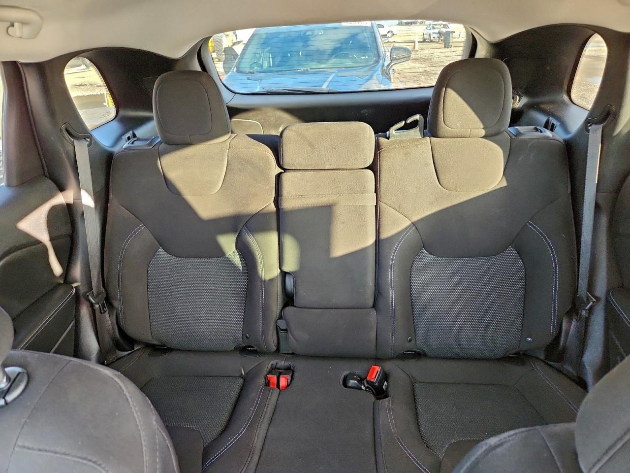 2019 Jeep Cherokee Latitude VIN: 1C4PJLCB2KD359114 Lot: 93935505