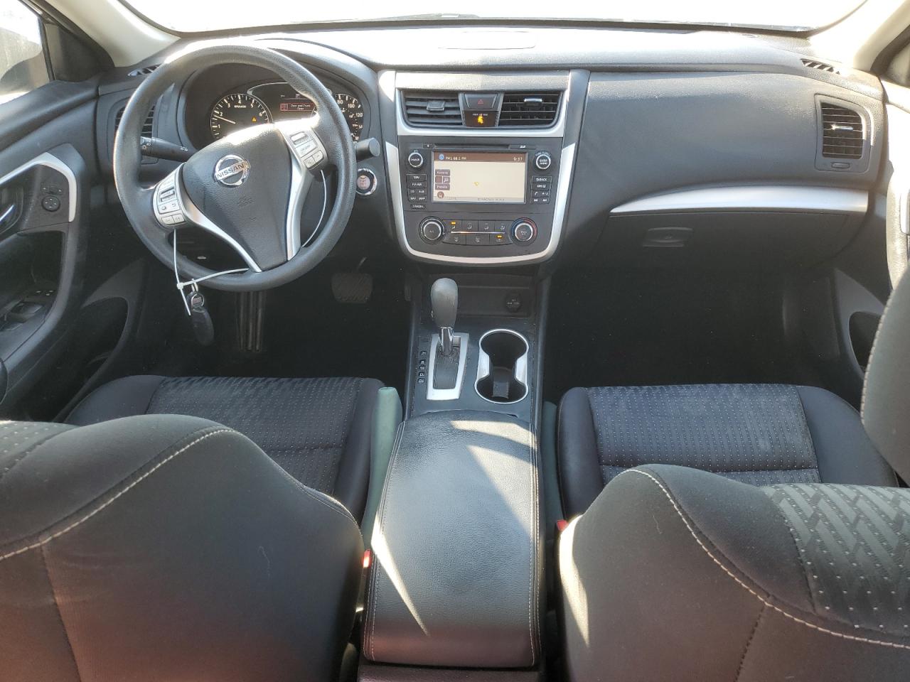 2017 Nissan Altima 2.5 VIN: 1N4AL3AP0HN303406 Lot: 92231145