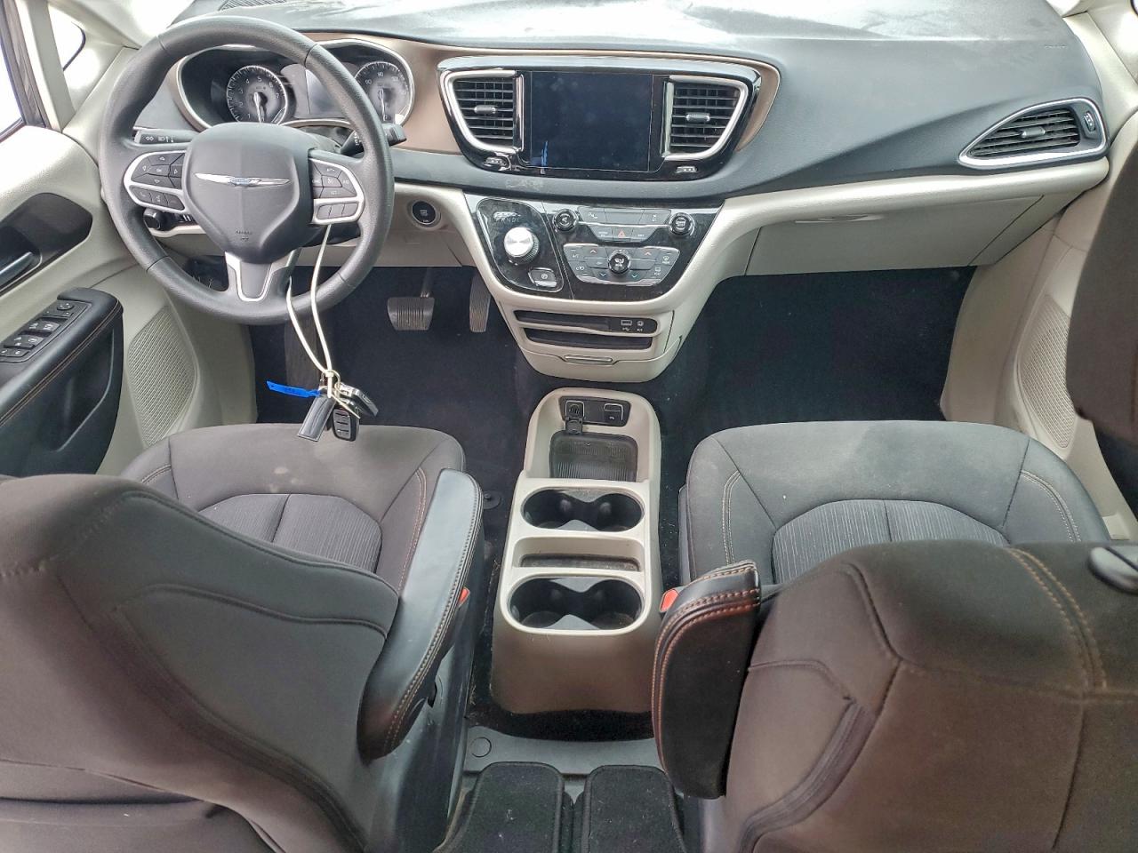 2017 Chrysler Pacifica Touring VIN: 2C4RC1DG8HR506947 Lot: 94234245