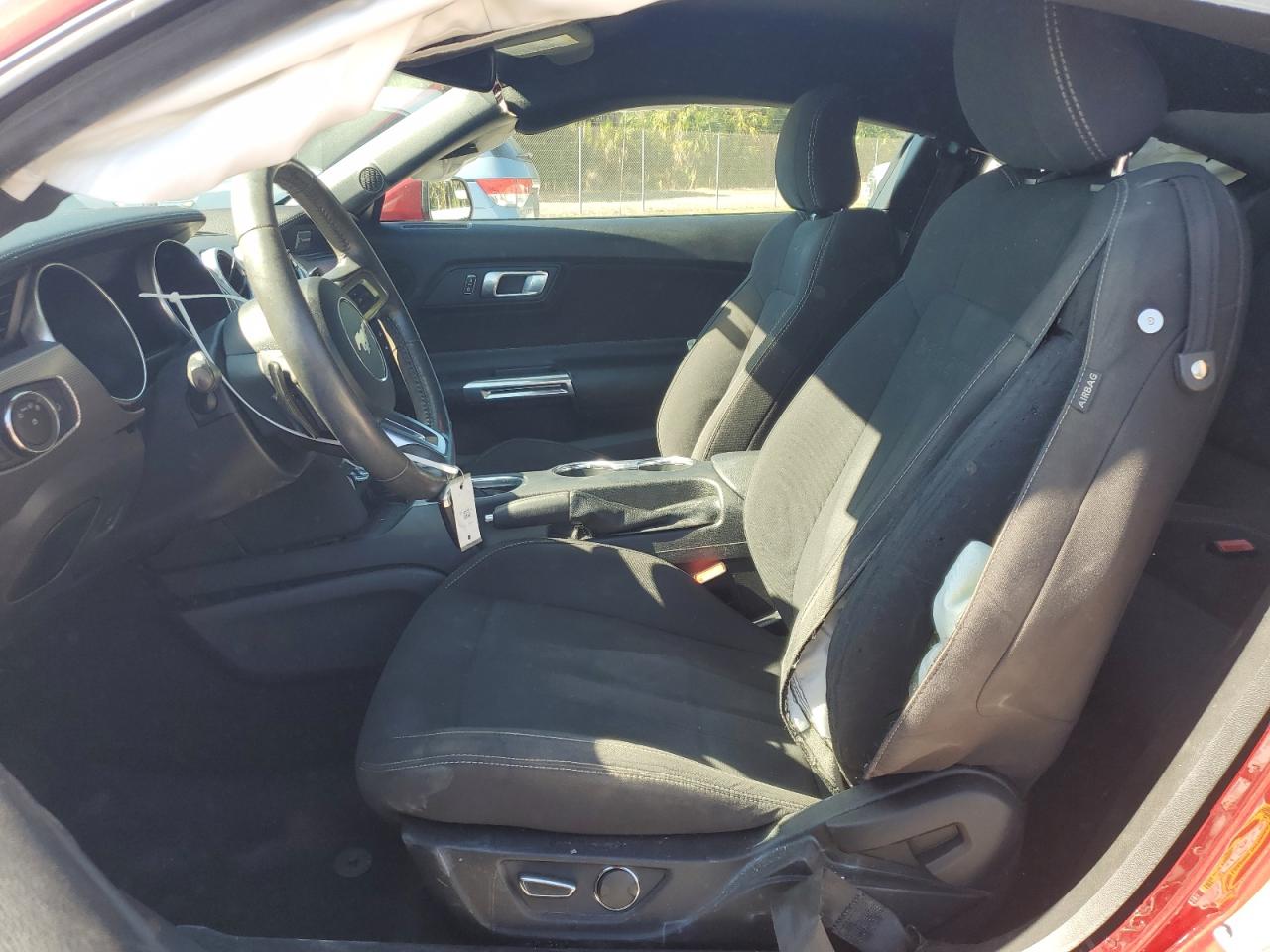 2018 Ford Mustang VIN: 1FA6P8TH9J5179123 Lot: 92563915