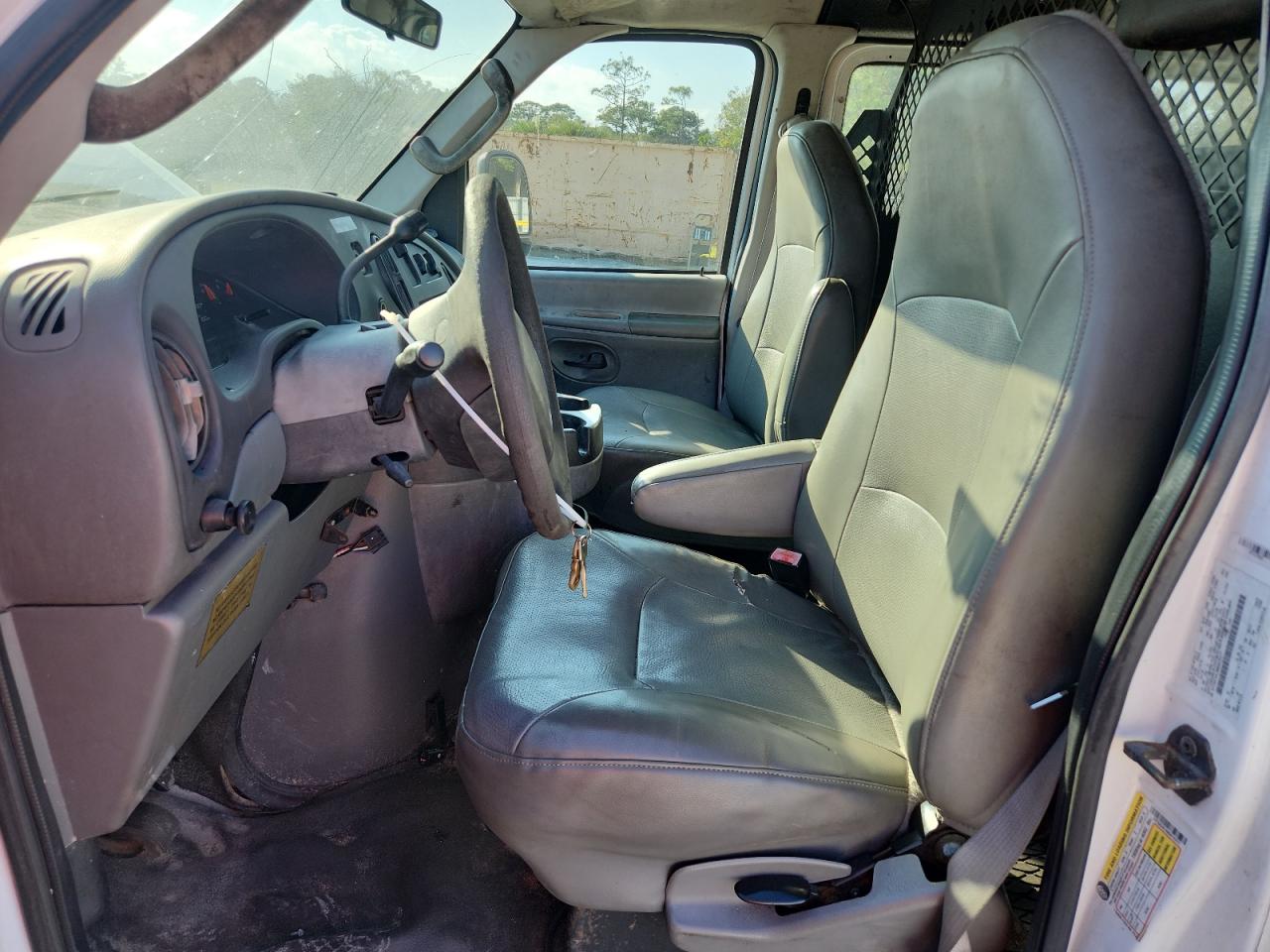 2008 Ford E350 Delivery Van VIN: 1FTSE34L48DA15377 Lot: 93063155