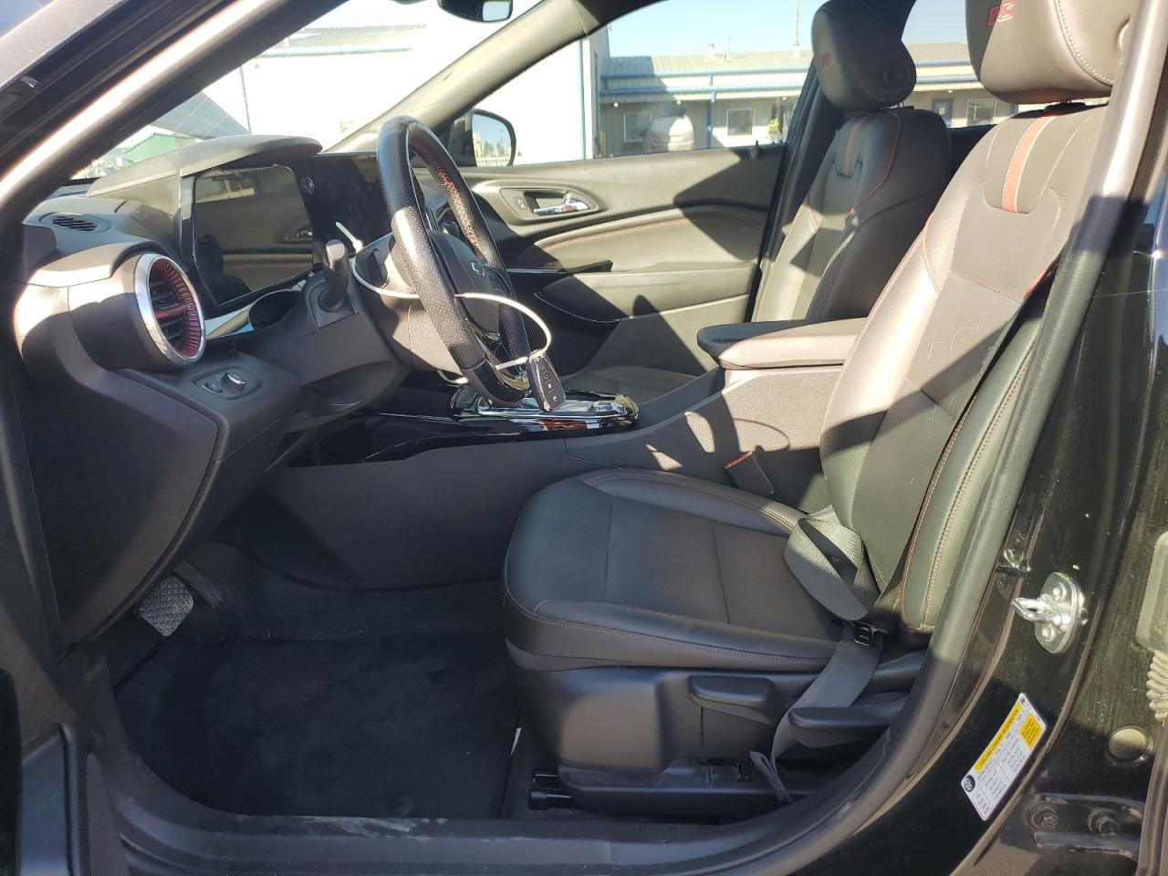 2025 Chevrolet Trax 2Rs VIN: KL77LJEP1SC016014 Lot: 92681585