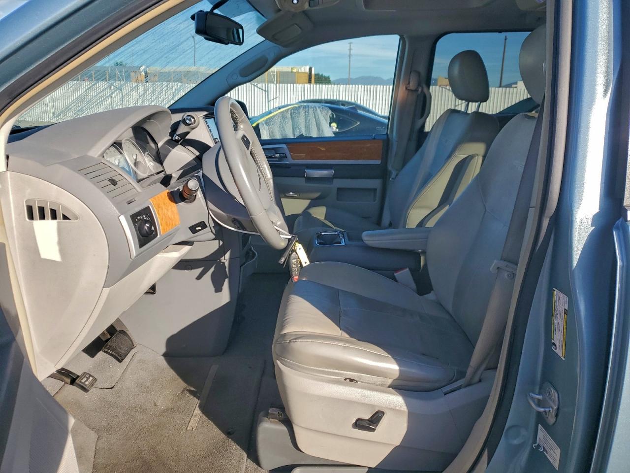 2008 Chrysler Town & Country Limited VIN: 2A8HR64X38R822479 Lot: 93562275