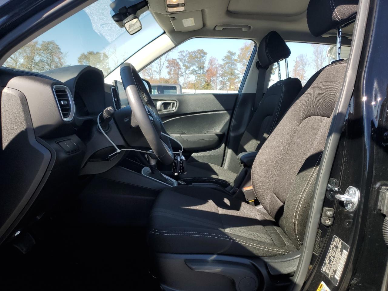 2025 Hyundai Venue Sel VIN: KMHRC8A38SU400398 Lot: 92479915