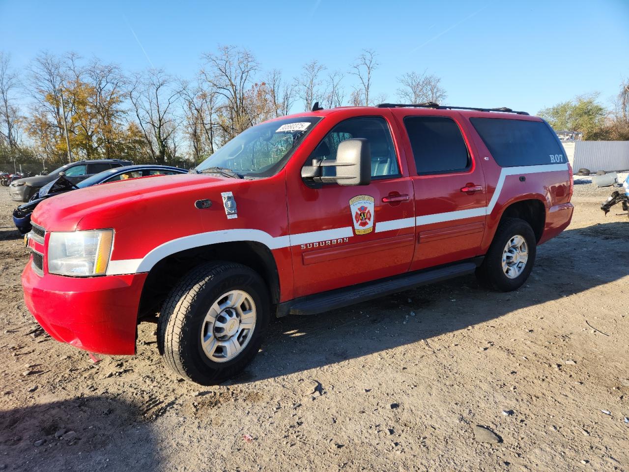 1GNWKMEG8CR140225 CHEVROLET SUBURBAN Photo 1
