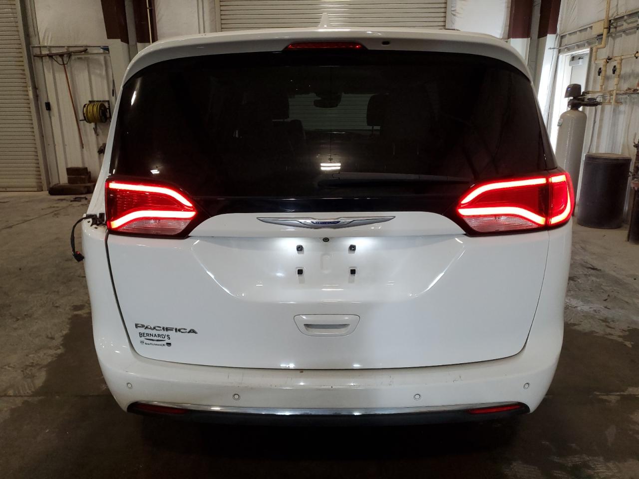 2018 Chrysler Pacifica Touring L Plus VIN: 2C4RC1EG9JR350244 Lot: 92612465