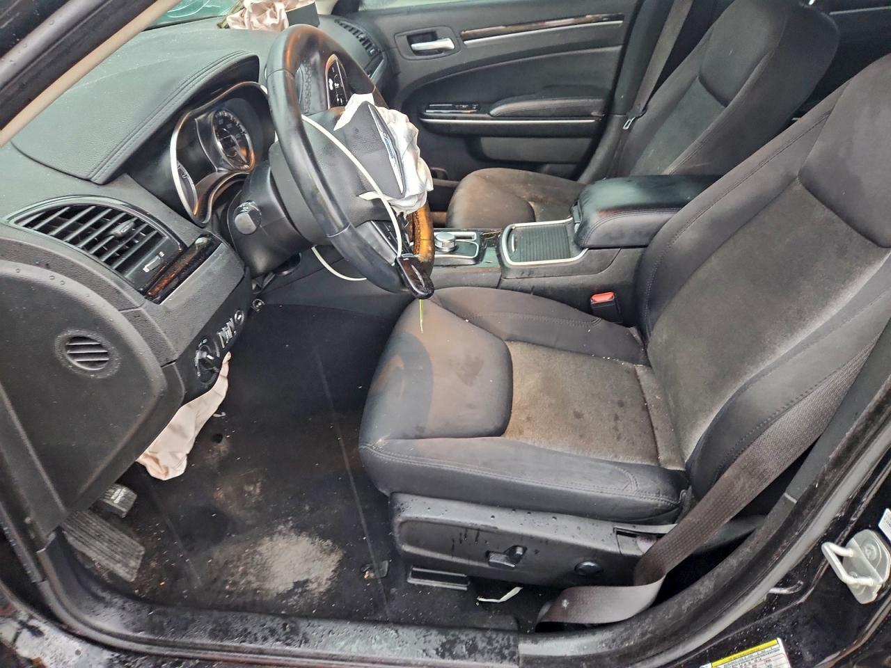 2023 Chrysler 300 Touring VIN: 2C3CCAAG1PH561212 Lot: 94100725