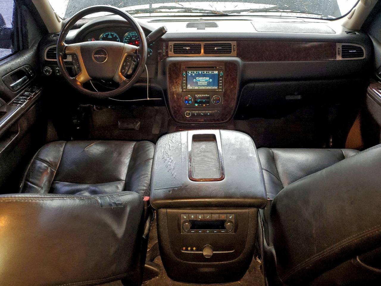 2010 GMC Yukon Denali VIN: 1GKUKEEF8AR288874 Lot: 94062375