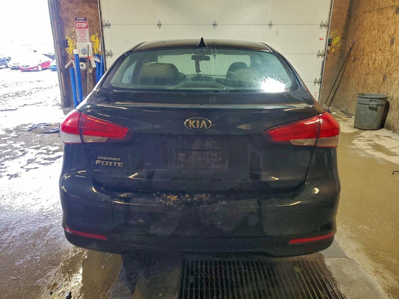 2017 Kia Forte Lx VIN: 3KPFK4A72HE081867 Lot: 94657255