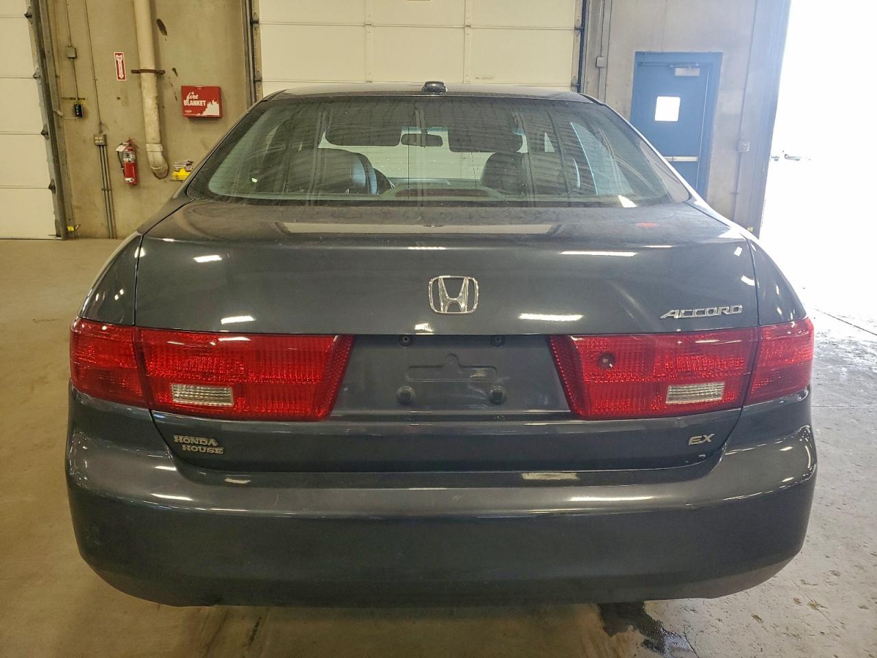 2005 Honda Accord Ex VIN: 1HGCM56875A018221 Lot: 94062905