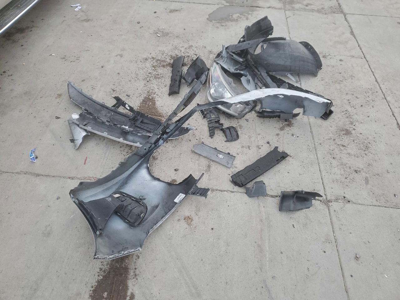 2016 GMC Yukon Xl K1500 Slt VIN: 1GKS2GKC1GR389941 Lot: 94381215