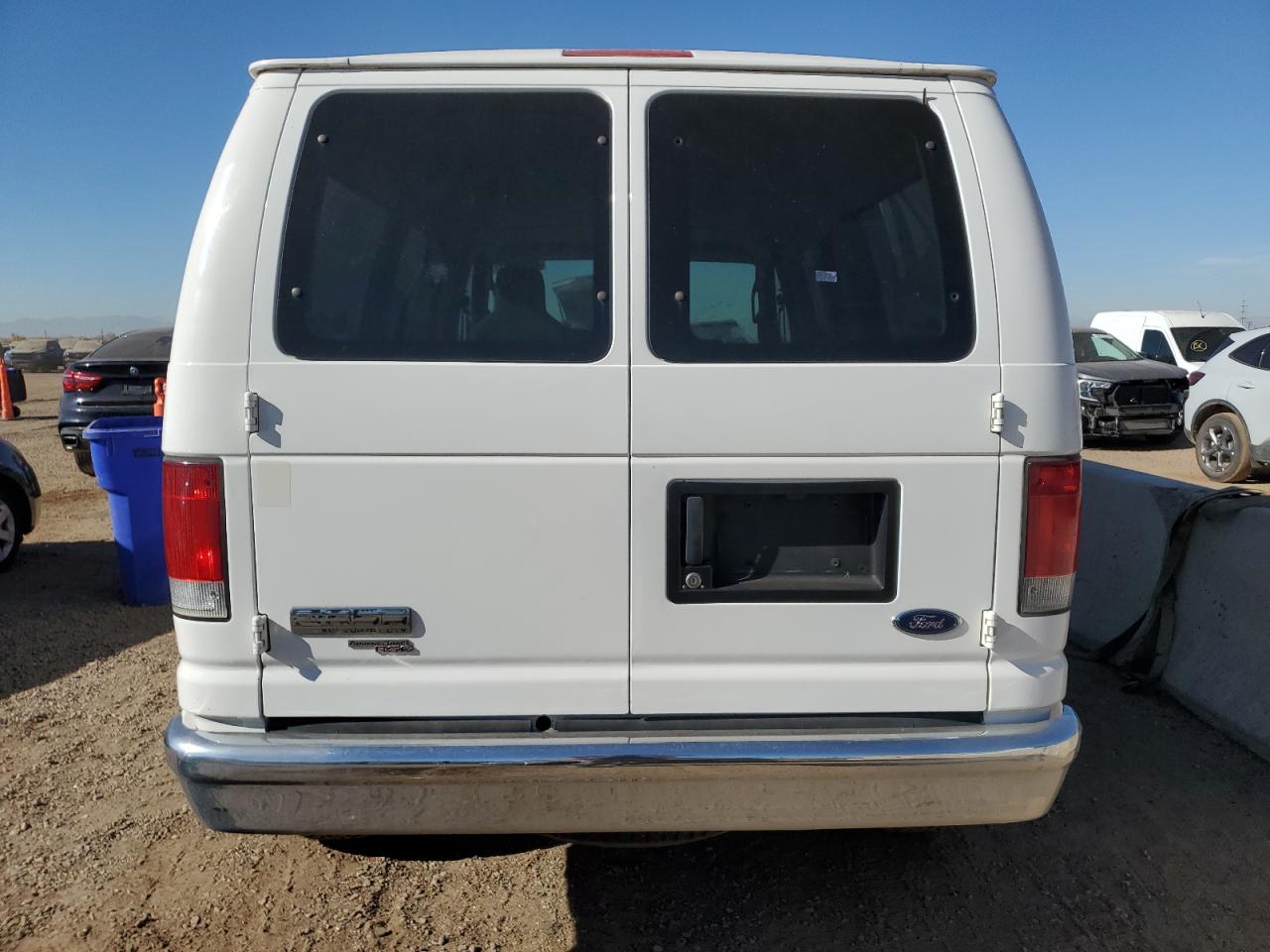 2007 Ford Econoline E350 Super Duty Wagon VIN: 1FBNE31LX7DA34195 Lot: 90722165