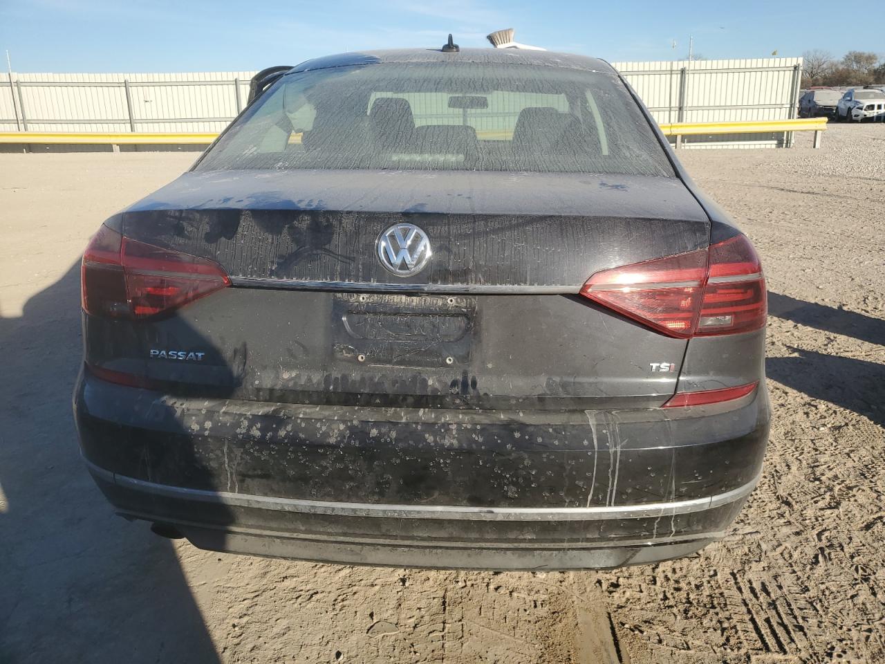 2017 Volkswagen Passat R-Line VIN: 1VWDT7A34HC083482 Lot: 92677555