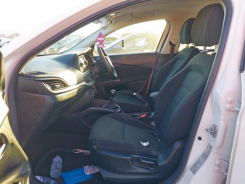 2017 FIAT TIPO 1.4 LOUNGE 5DR