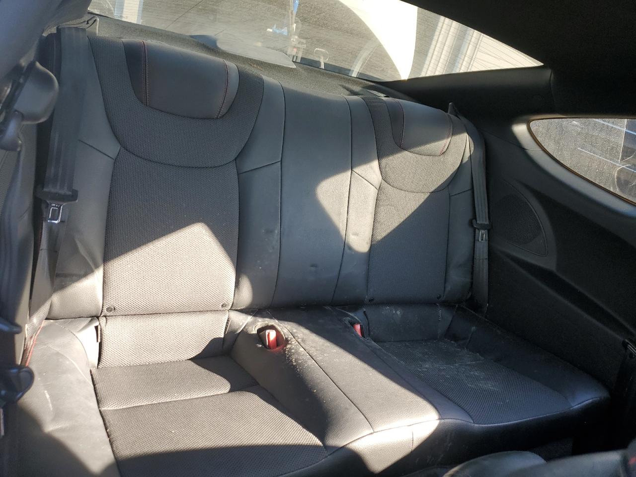 2016 Hyundai Genesis Coupe 3.8 R-Spec VIN: KMHHU6KJXGU134822 Lot: 71774595