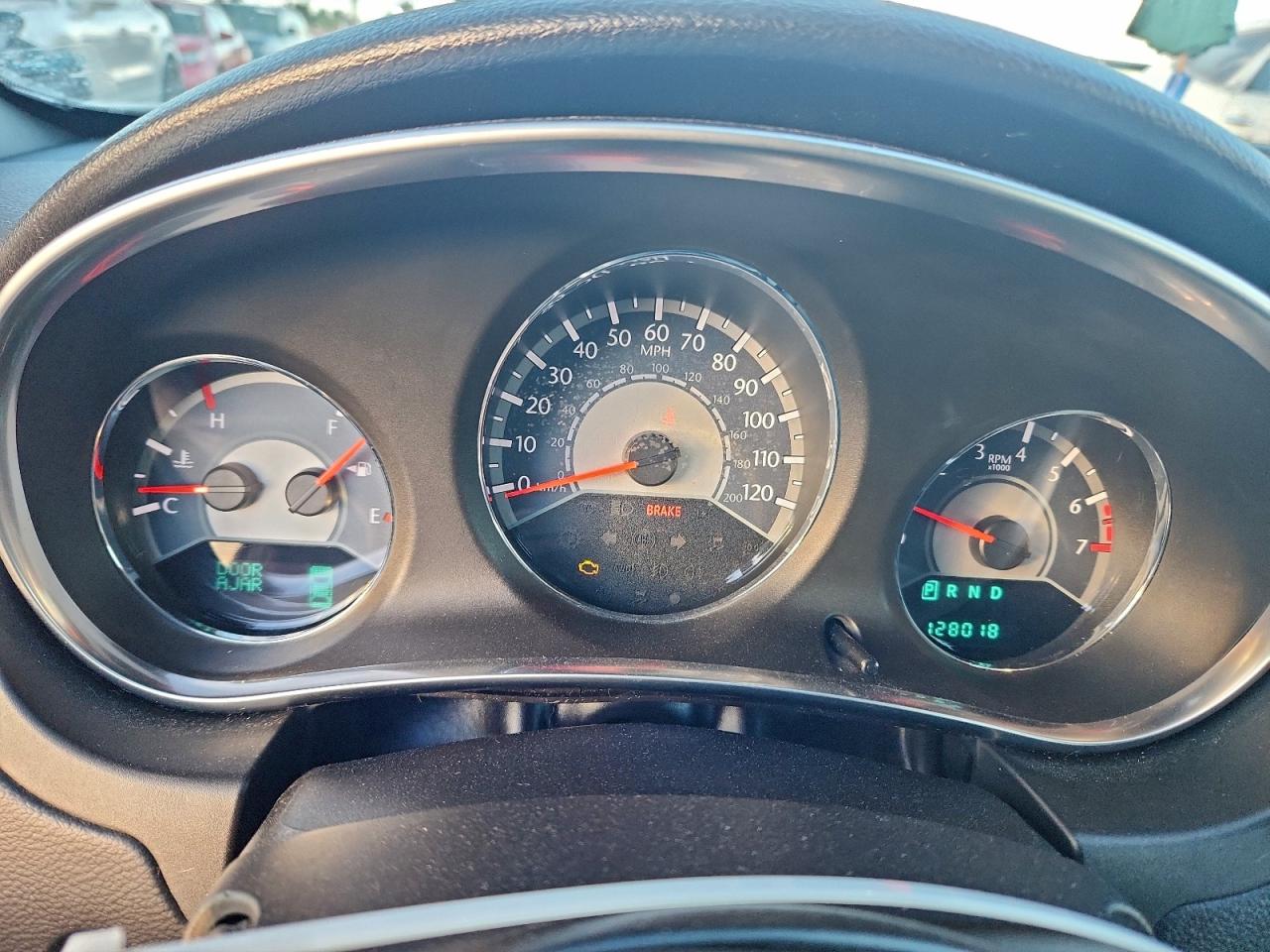 2011 Chrysler 200 Limited VIN: 1C3BC7EG7BN575897 Lot: 93611665