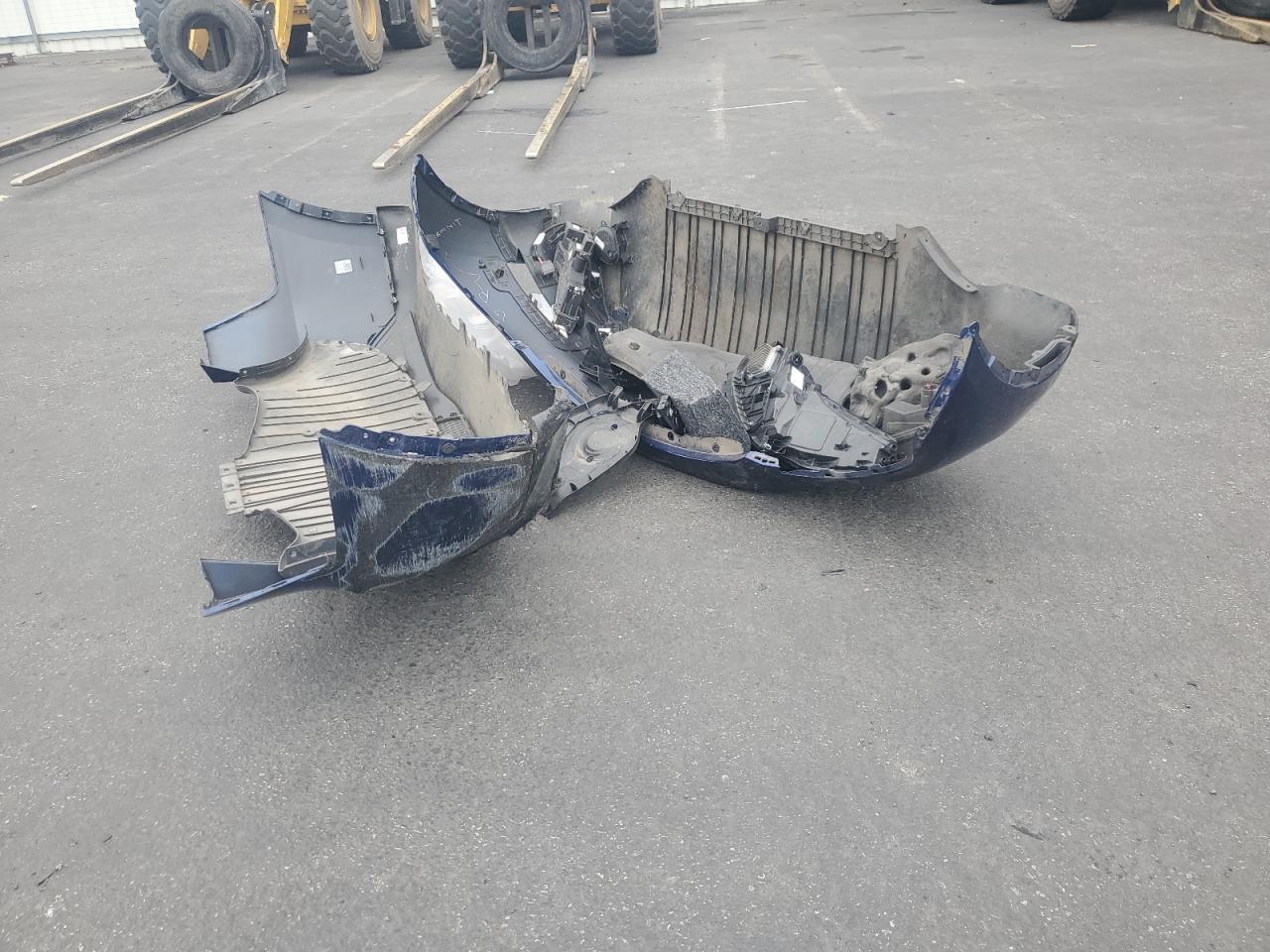 2024 Tesla Model Y VIN: 7SAYGDED0RF076563 Lot: 91696905