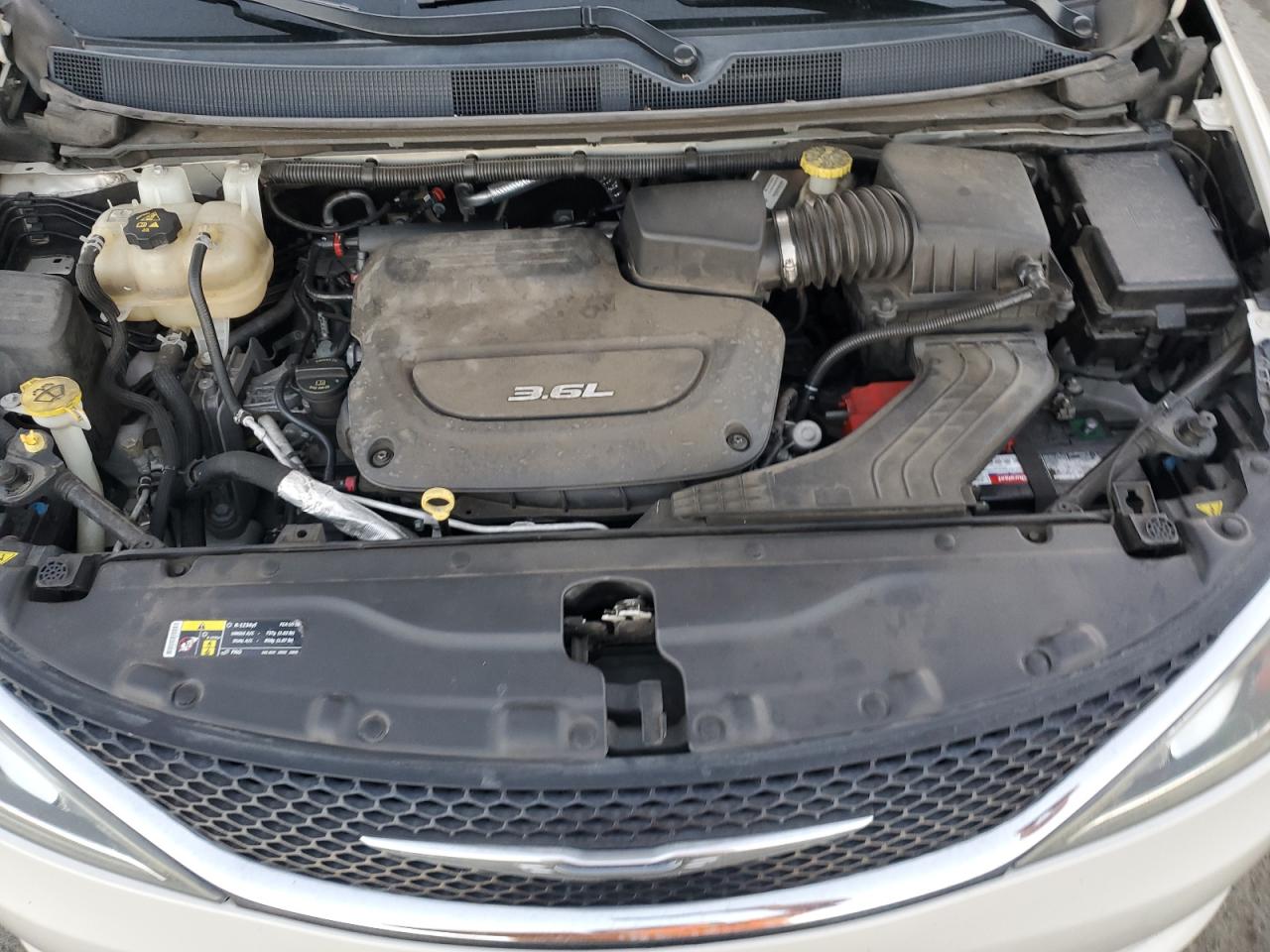 2017 Chrysler Pacifica Limited VIN: 2C4RC1GG0HR616306 Lot: 93327945