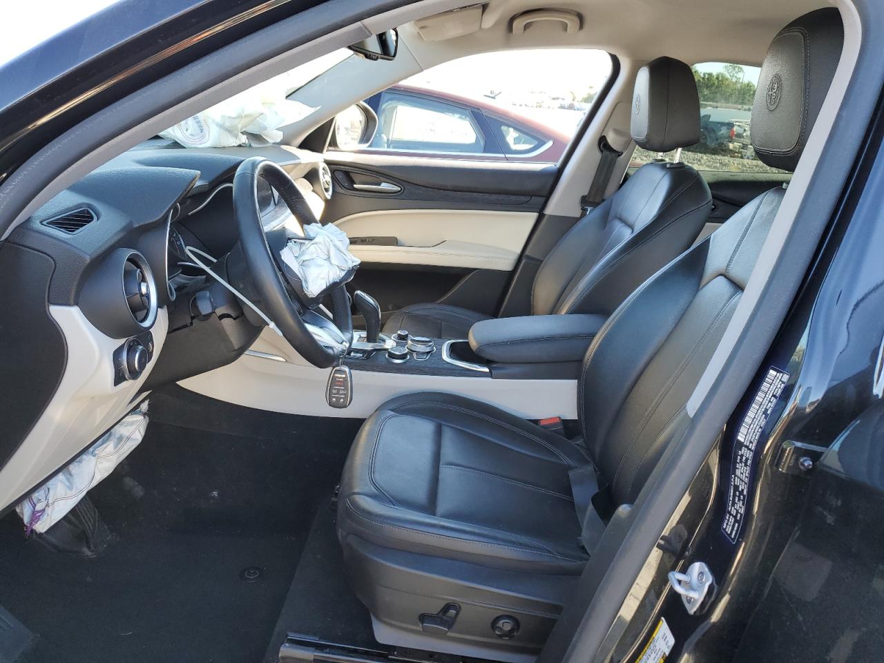 2020 Alfa Romeo Stelvio VIN: ZASPAJAN0L7C92554 Lot: 92647445