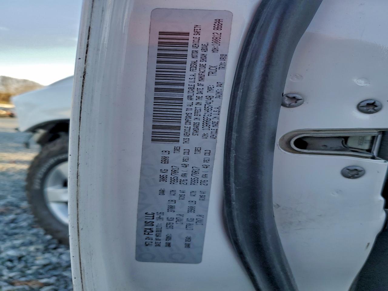 2017 Ram 1500 St VIN: 1C6RR6FG1HS574148 Lot: 93789085