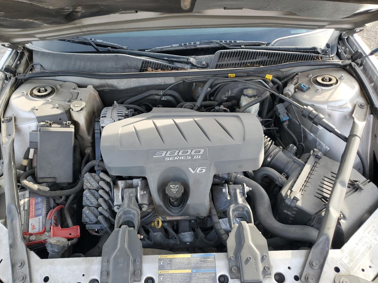 2005 Buick Lacrosse Cxl VIN: 2G4WD562051235946 Lot: 92928565