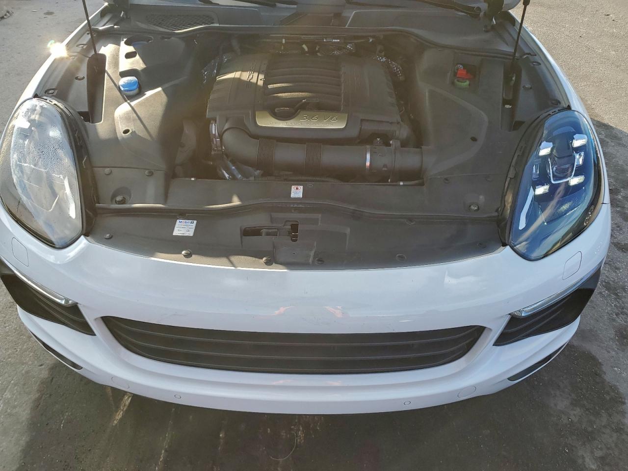 2017 Porsche Cayenne VIN: WP1AA2A28HKA86119 Lot: 94555295